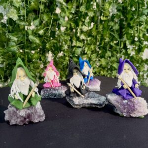 Little Wizard on Amethyst Cluster