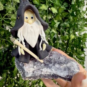 Little Wizard on Amethyst Cluster