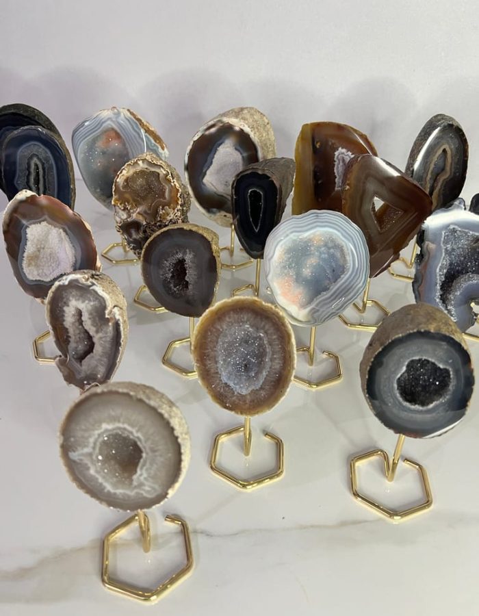 Agate Geode on Stand (price per kg)