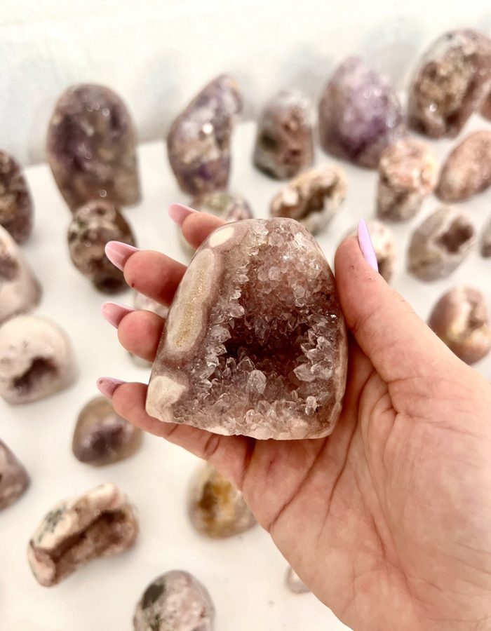 Pink Amethyst Cutbases (price per kg)