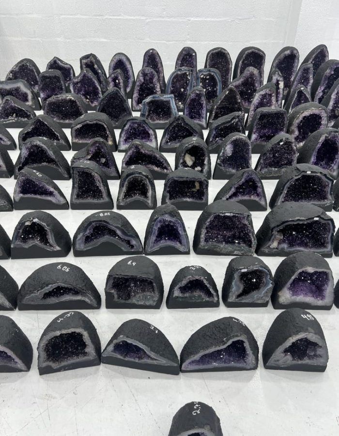 Amethyst Geode Cathedrals – Extra Quality (price per kg)